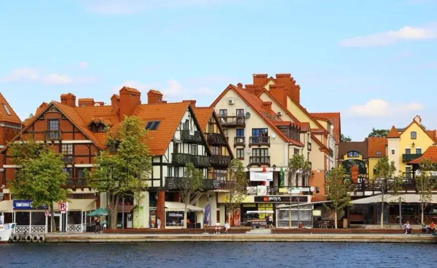 Mikołajki Mazury atrakcje, które zaskoczą każdego turystę