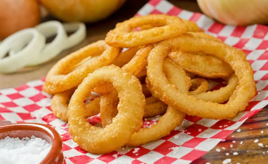 Pastella con acqua frizzante, il metodo per un fritto croccante