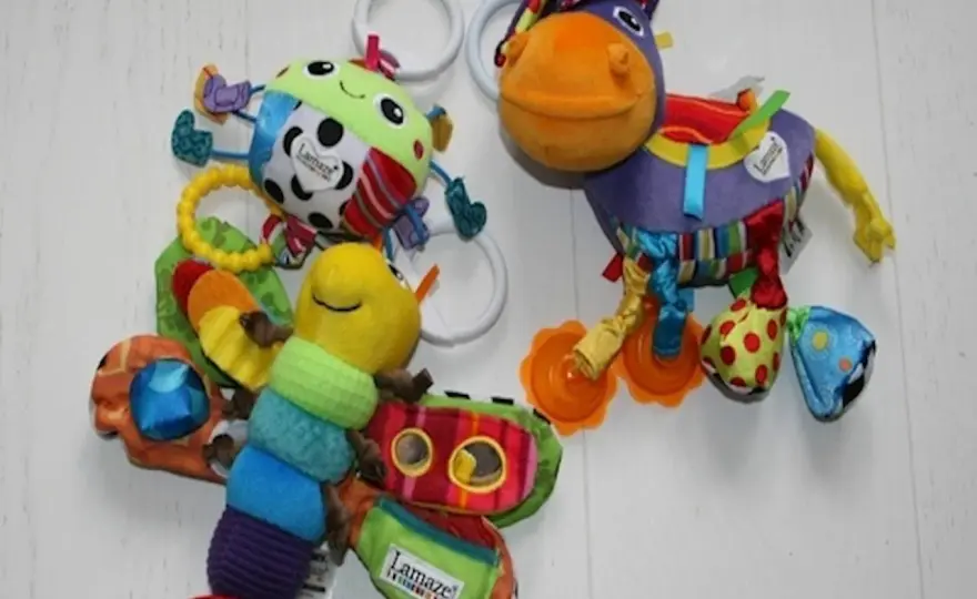 Zabawki Lamaze - Jak wybrać najlepsze dla rozwoju dziecka?