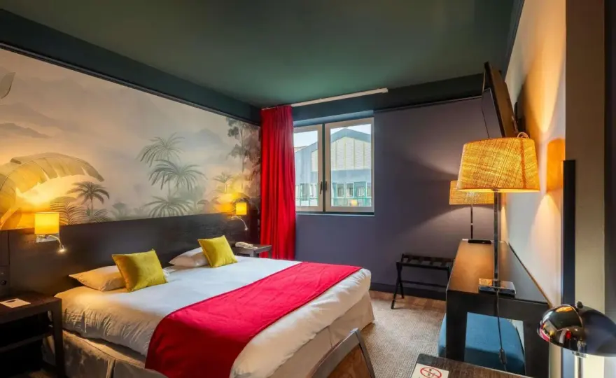 Mercure Bordeaux Chartrons: Votre 4 étoiles dans une distillerie