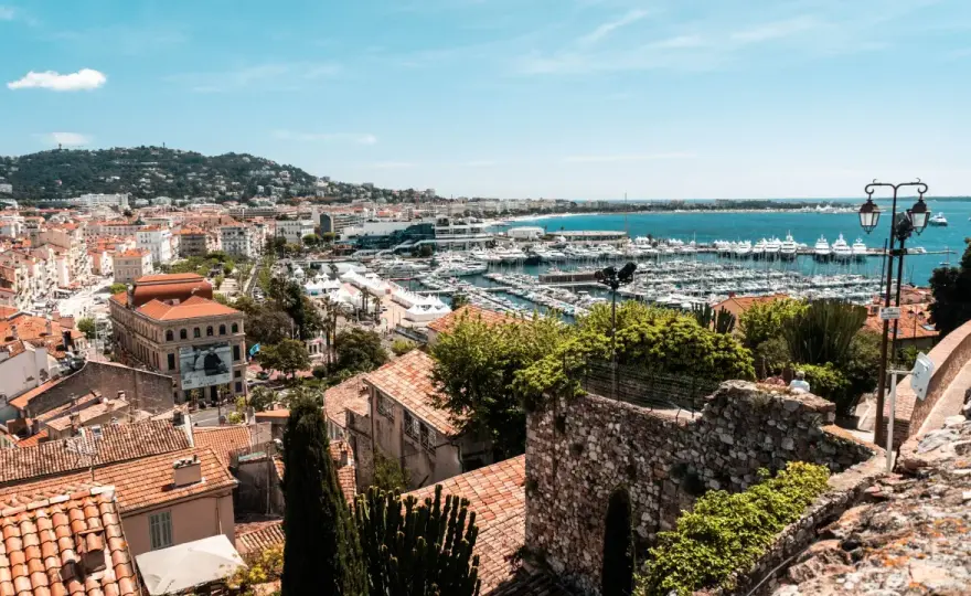 Cannes - Co zobaczyć i kiedy jechać? Przewodnik po mieście!