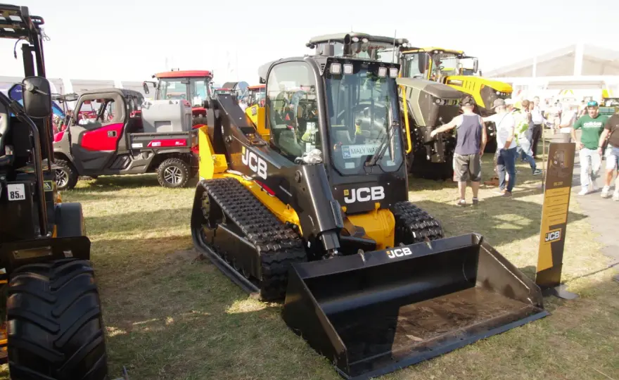Cennik JCB w Polsce: Ile kosztują maszyny i jak uzyskać wycenę?