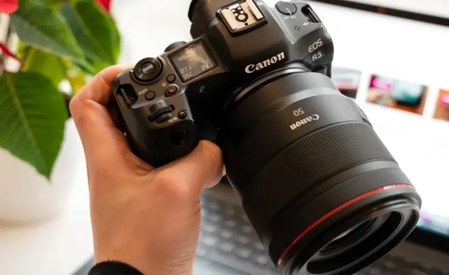 Canon EOS R5 - Czy ten bezlusterkowiec nadal ma sens?