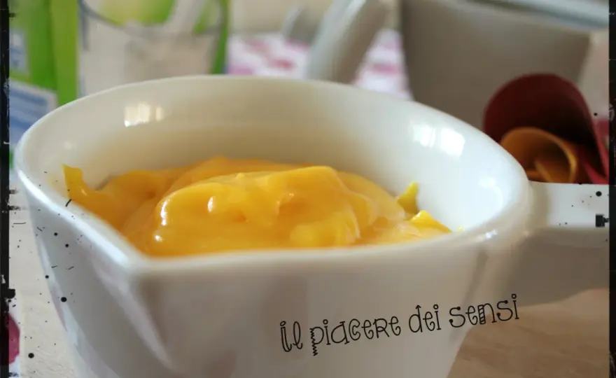 Crema pasticcera della nonna, liscia e senza grumi