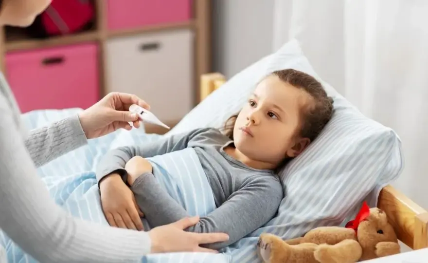 Kto płaci L4 na dziecko? Sprawdź, jak uzyskać zasiłek bez problemów