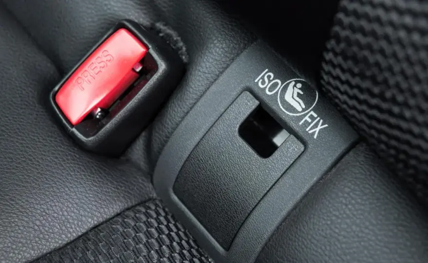 ISOFIX i bilen - så monterar du rätt och säkert