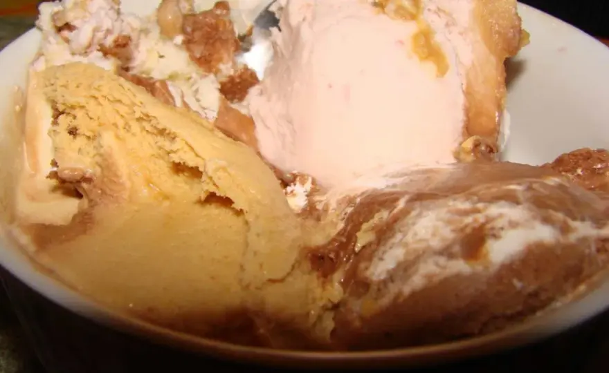 Helado casero de leche sin heladera y con textura cremosa