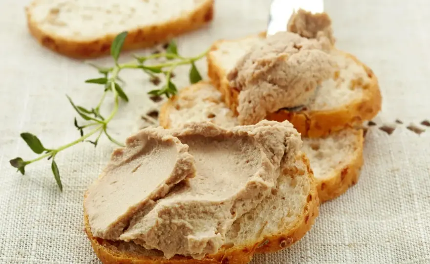 Pasta z wątróbek - przepis na idealny smak bez błędów