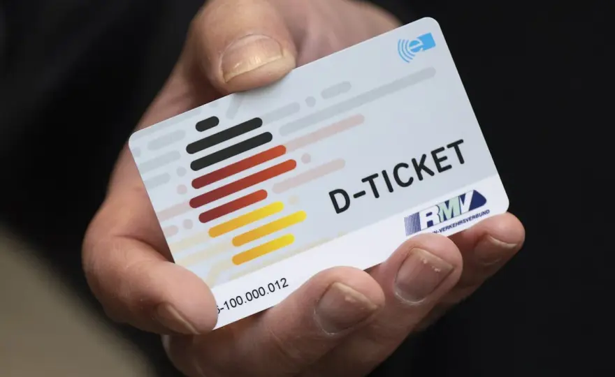 Deutschlandticket auf dem Handy - So klappt es reibungslos
