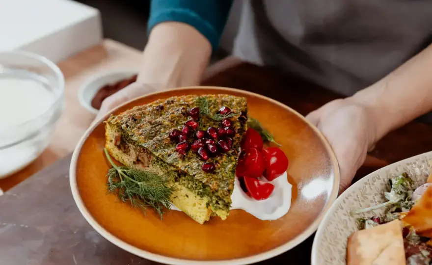 Kuku sabzi aux herbes - la méthode pour le réussir