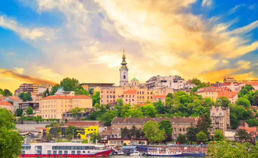 Serbia kamperem - Jak zwiedzać największe miasta?