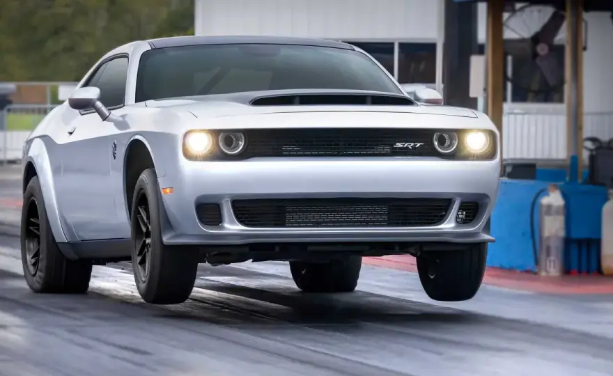 Dodge Challenger SRT - Hellcat, Redeye czy Demon? Przewodnik zakupu