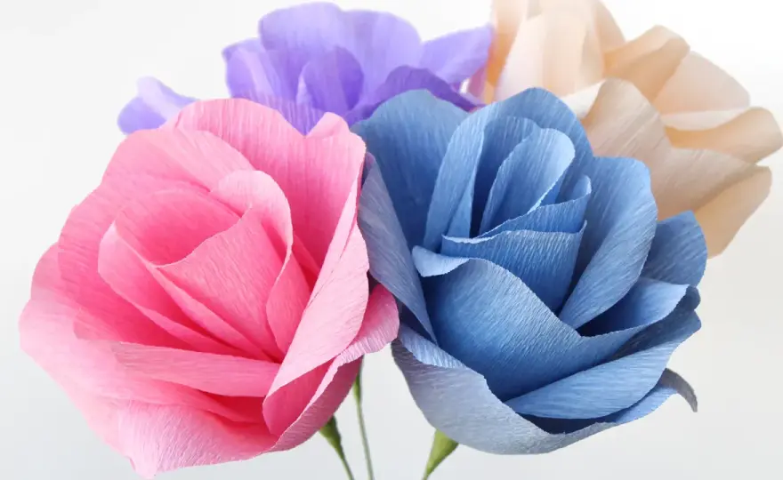 Blumen basteln - Papier, Krepp & Filz: Einfache Anleitungen für alle!