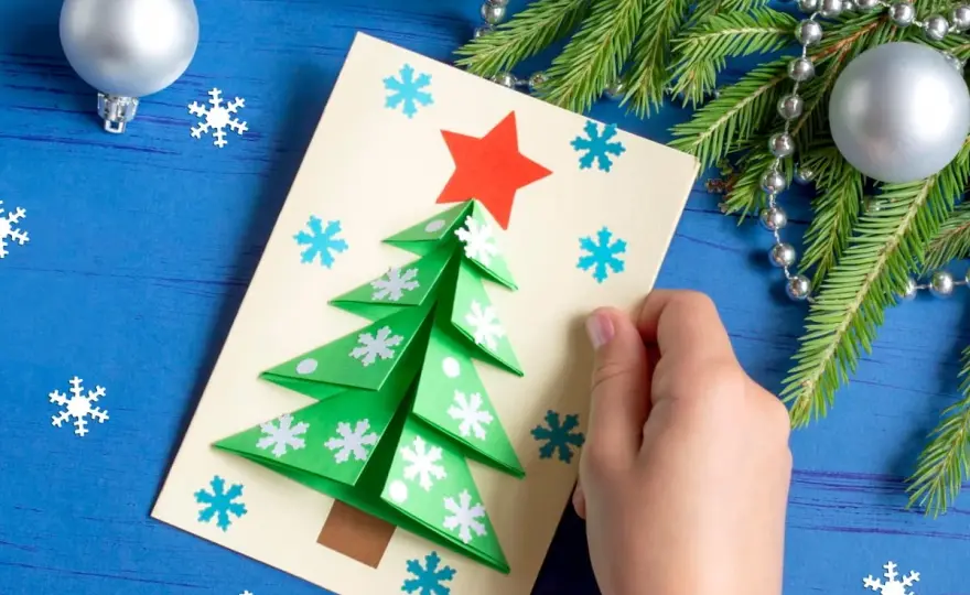 Jak zrobić ozdoby świąteczne z papieru? Proste DIY krok po kroku