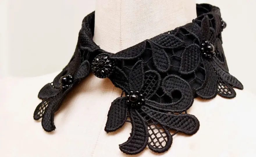 Perfect Lace Collar - Sew It Right, Every Time