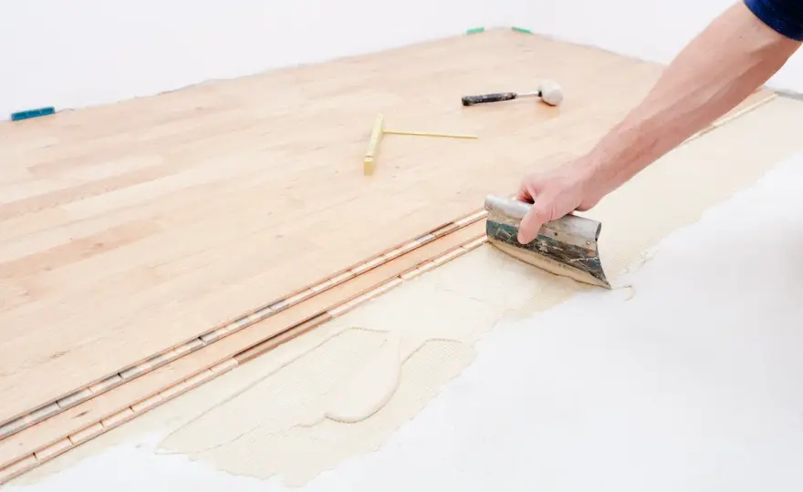 Plancher bois d'étage - Guide complet pour une pose réussie