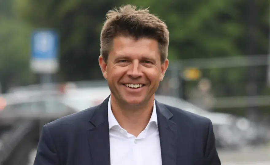 Ryszard Petru – do jakiej partii należy i co to oznacza dla Polski?