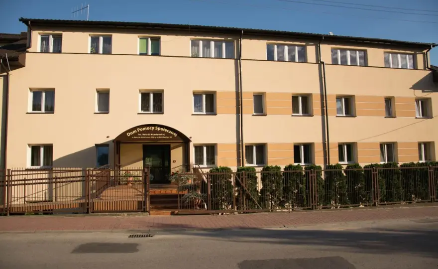 DPS Nowe Miasto nad Pilicą: Który wybrać? Profile, koszty, przyjęcie