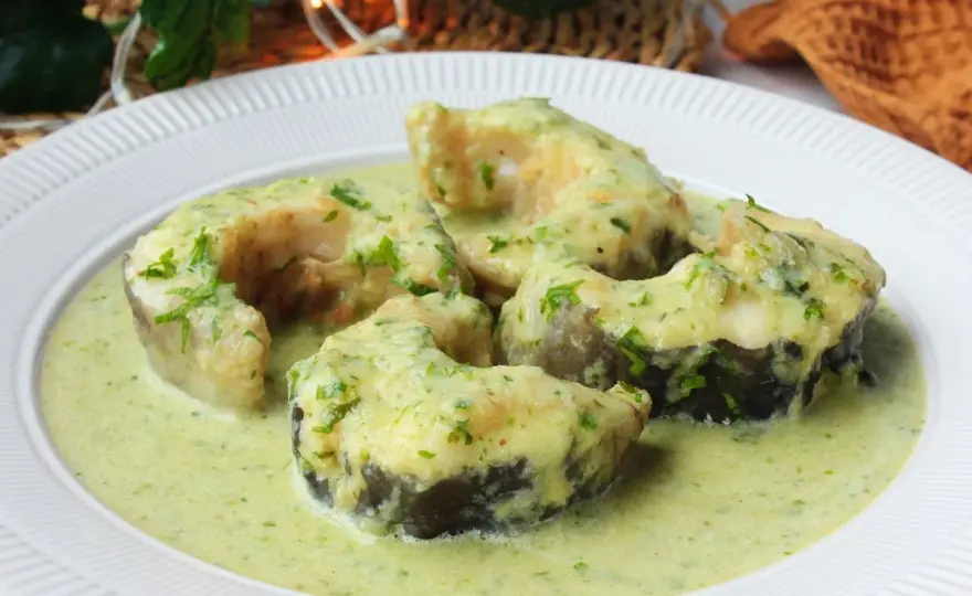 Congrio en salsa verde, receta fácil y con mucho sabor
