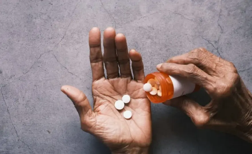 Tylenol to paracetamol? Dawkowanie, błędy i bezpieczeństwo