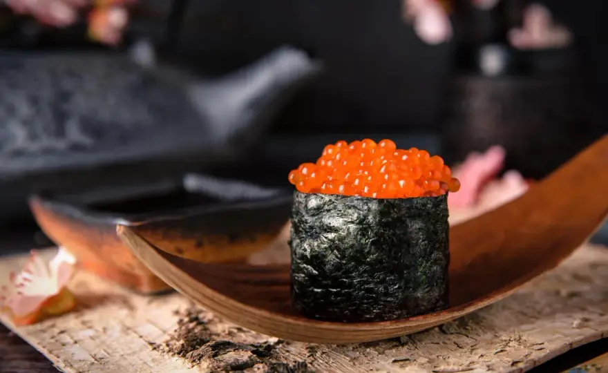Gunkan sushi – jak jeść, robić i dlaczego jest wyjątkowe?