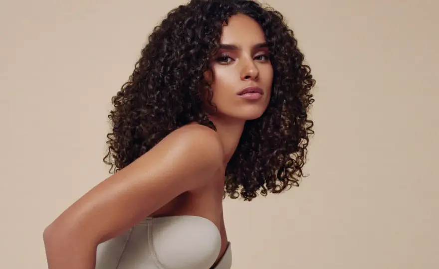 Semirrecogidos para pelo rizado - ¡Potencia tu volumen natural!