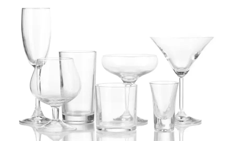 Kieliszki do drinków: Wybierz idealne szkło i podkręć smak