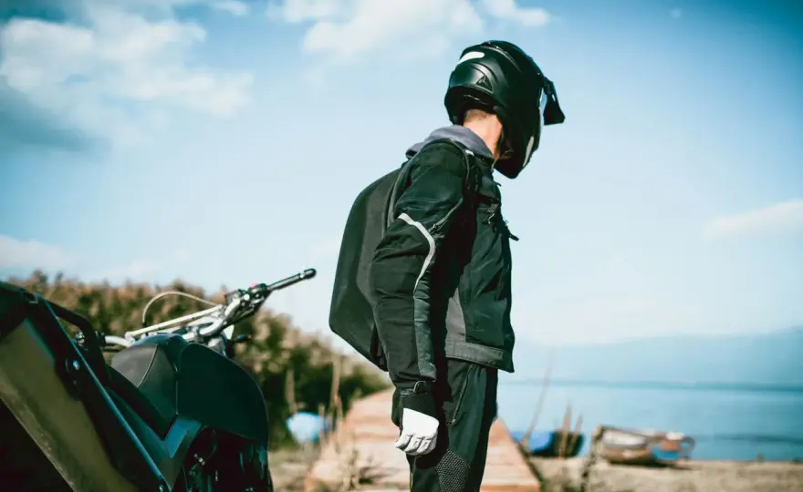 600D vs Cordura en moto - ¿Cuál protege más?