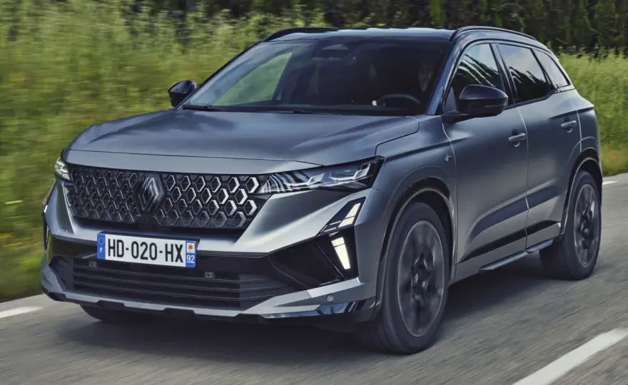 Renault Austral 2026 - Ile pali i którą wersję wybrać? Test i ceny