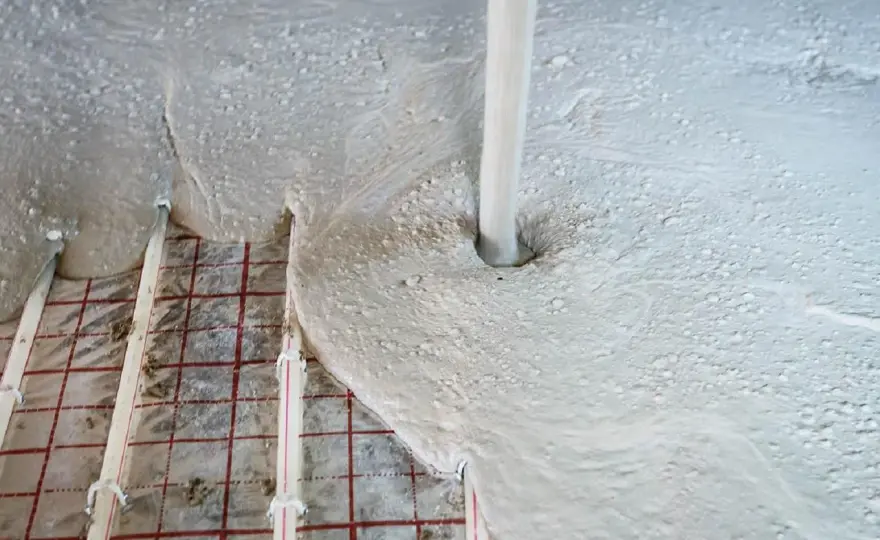 Podkład pod ogrzewanie podłogowe - Cement czy anhydryt?