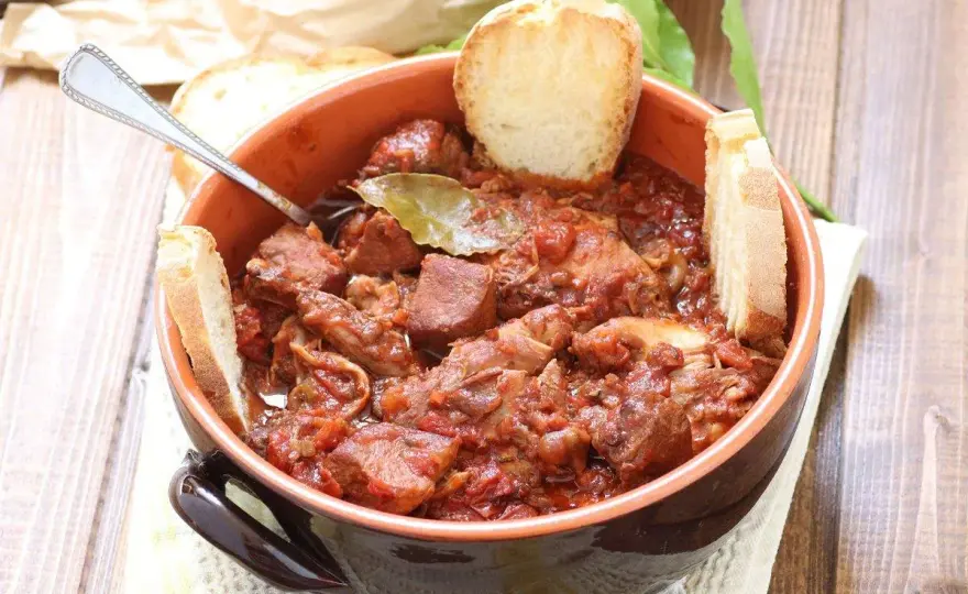 Siena gdzie zjeść: odkryj najlepsze restauracje i lokalne smaki