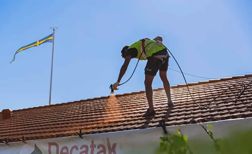 Sprutmåla tak - så får du jämn yta utan onödigt spill