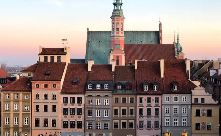 Jak znaleźć tanie noclegi w Polsce i zaoszczędzić na podróży