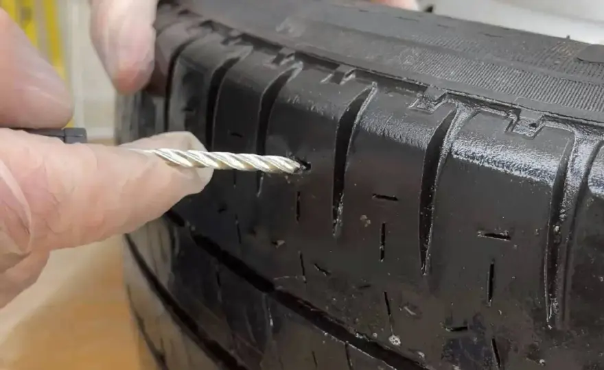 Pinchazo en la rueda - ¿Reparar o cambiar? Guía completa