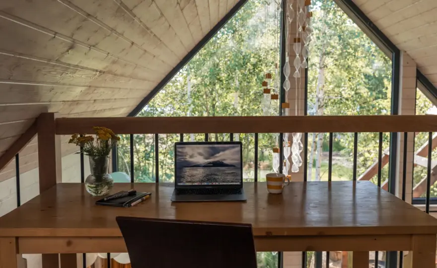 Zatoka Bielika - glamping nad wodą, który naprawdę daje odpoczynek