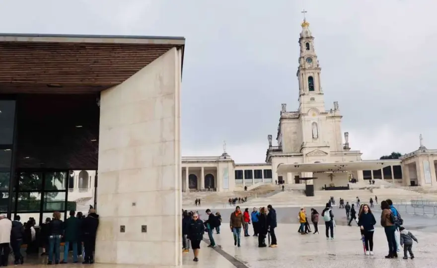 Sanktuarium Matki Bożej Fatimskiej w Portugalii: historia i znaczenie miejsca