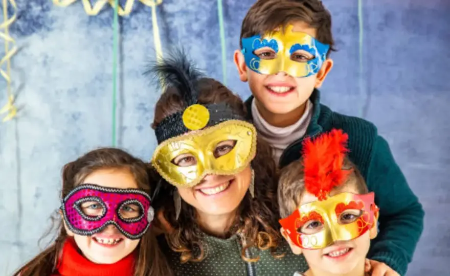 Carnaval - Significado, máscaras y juegos para niños