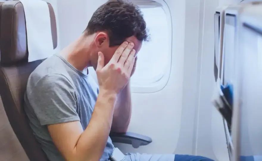 Jet lag - jak go pokonać? Skuteczne sposoby i porady