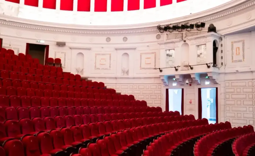 Teatr Komedia sala - idealne miejsce na Twoje wydarzenie w Warszawie