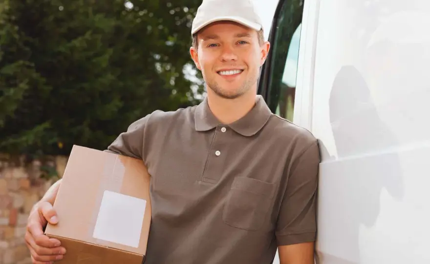 UPS Express Saver - Kiedy paczka dotrze i jak śledzić?