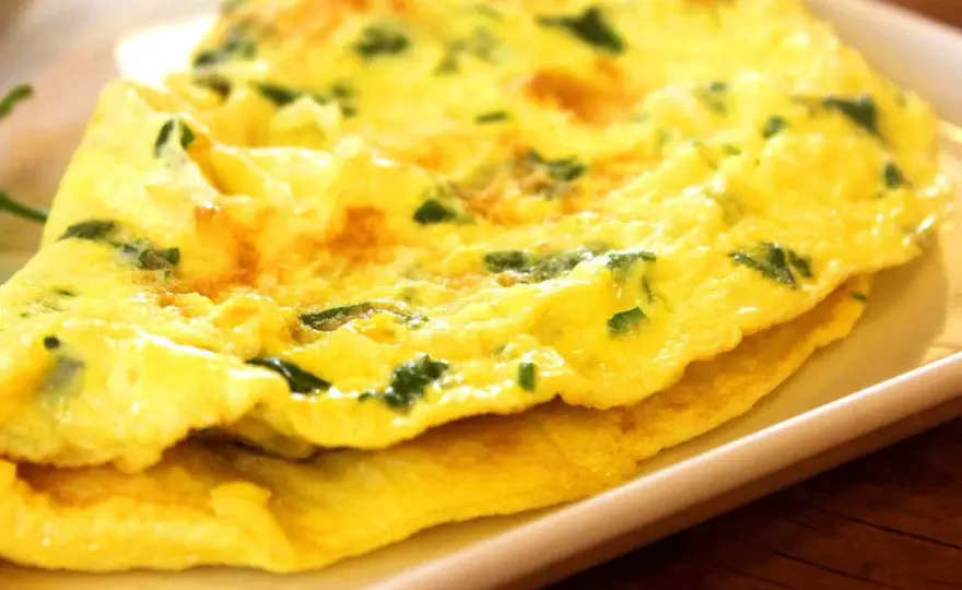 Low carb - 5 prostych przepisów na cały dzień. Jedz i trenuj!