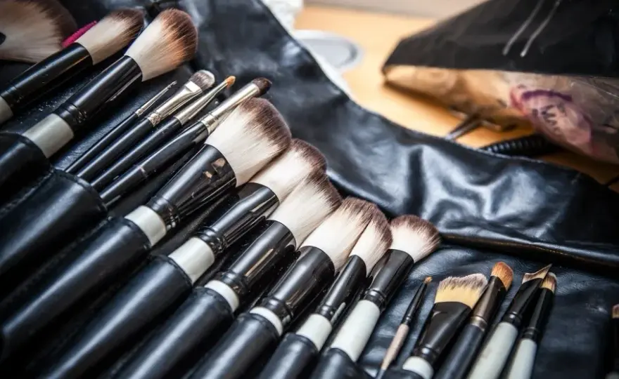 Las mejores brochas y maquillaje: elige las herramientas adecuadas