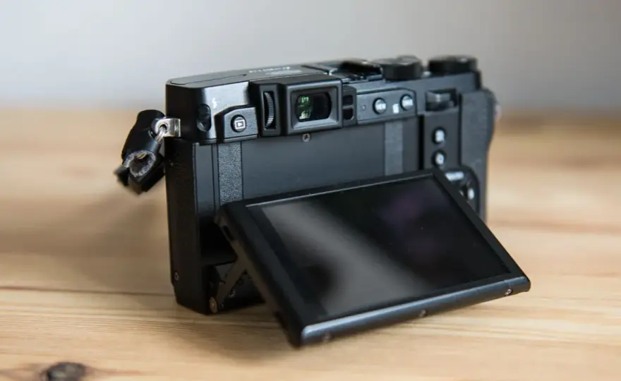 Fujifilm X30 dziś - Czy ten kompakt premium nadal zachwyca?