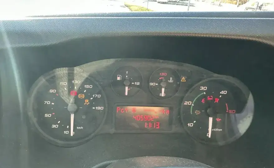 Kontrolka EDC w Iveco - Co oznacza i jak ją naprawić?
