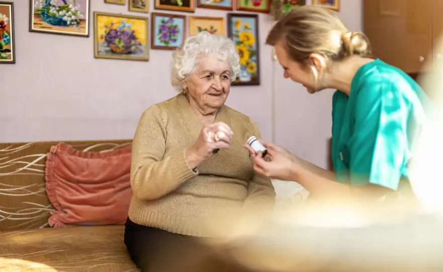Obstipationsprophylaxe im Alter - was im Alltag wirklich hilft