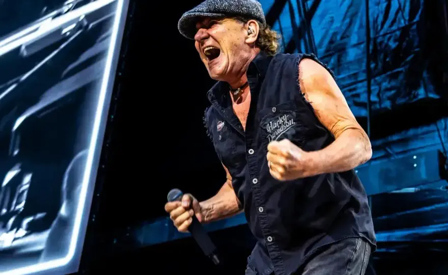AC/DC - Fenomen, który wciąż działa? Poznaj ich historię i płyty!