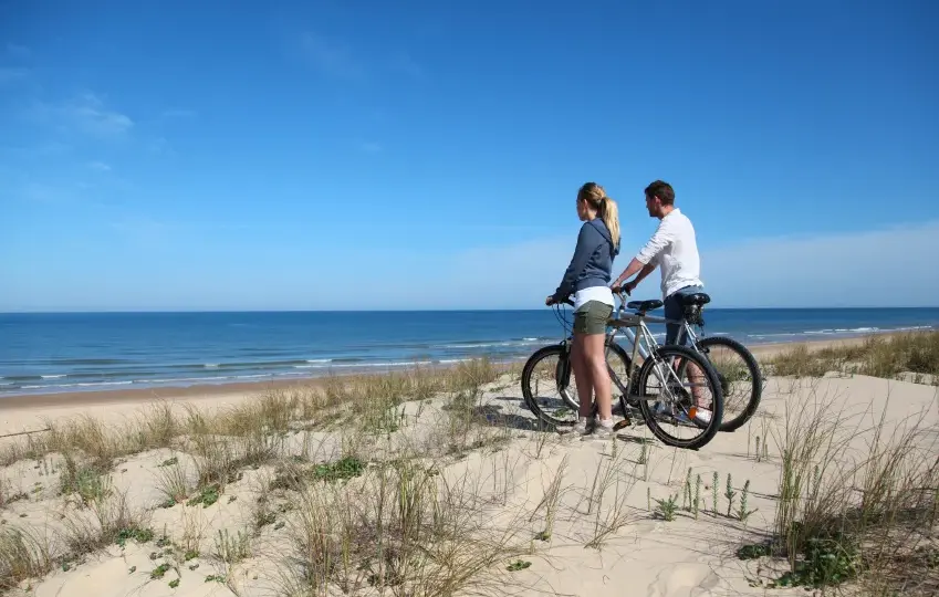 Trasy rowerowe Pobierowo: Odkryj Wybrzeże Rewalskie na dwóch kółkach