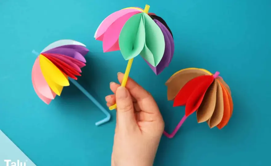 Papier-Regenschirm basteln - einfache Anleitung für Kinder