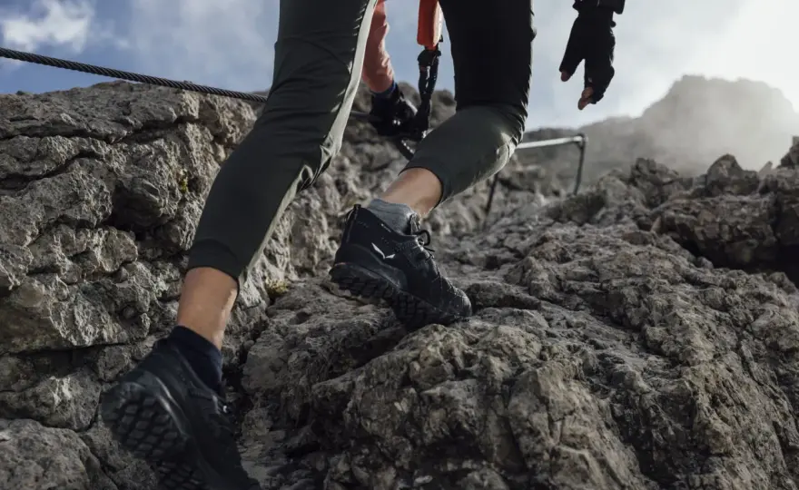 Buty na via ferraty - Jak wybrać te z najlepszą przyczepnością?