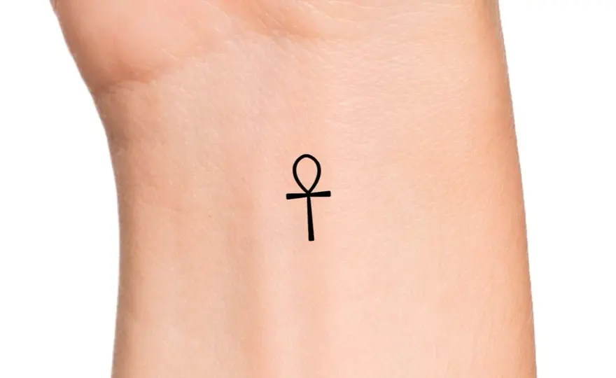 Tatuaż Ankh - Symbolika, style, błędy. Jak wybrać?